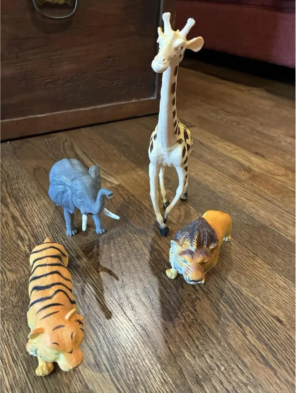 Vintage Hard Plastic Safari Animal Figurines Lot- Giraffe, Lion, Elephant,Tiger